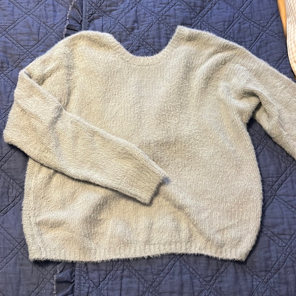 Very cute Holister crisscross in the back sweater !